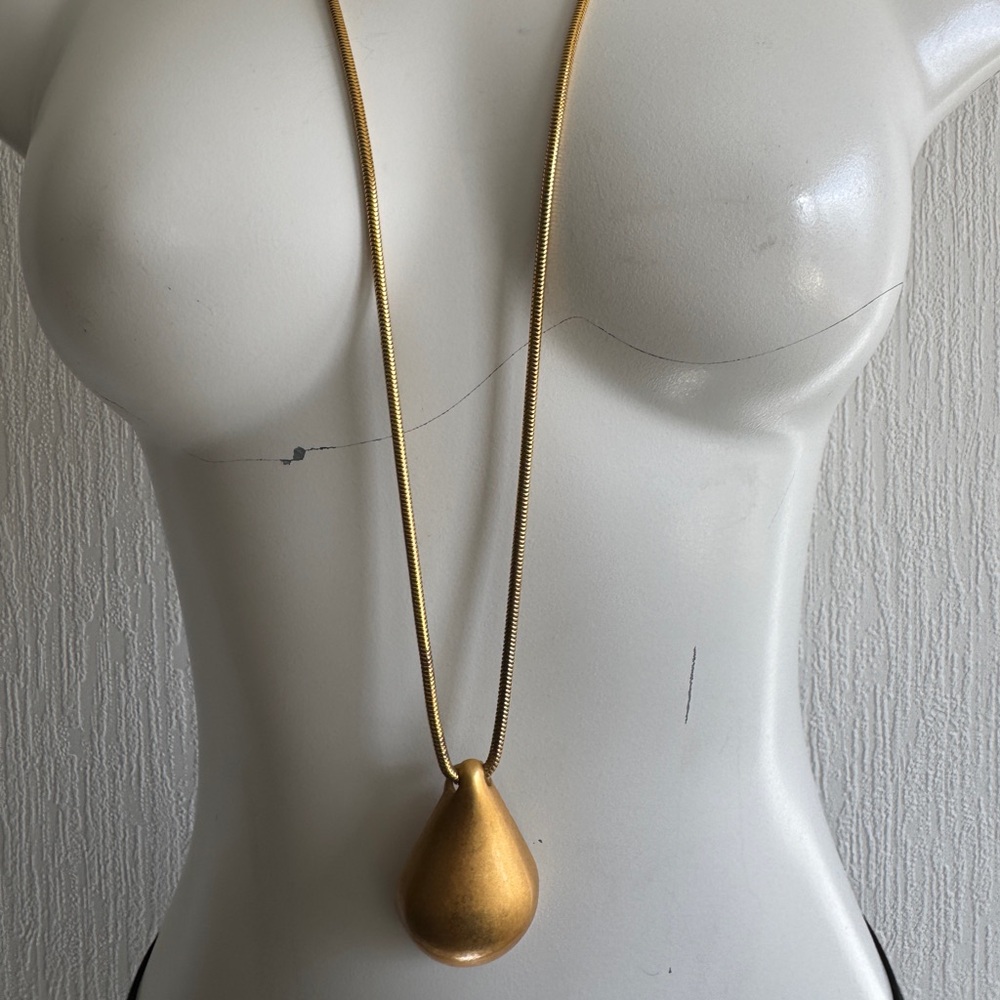 Vintage Monet Teardrop Pendant Necklace